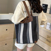 MetroStripe Casual Tote – Funktionalitet och Design