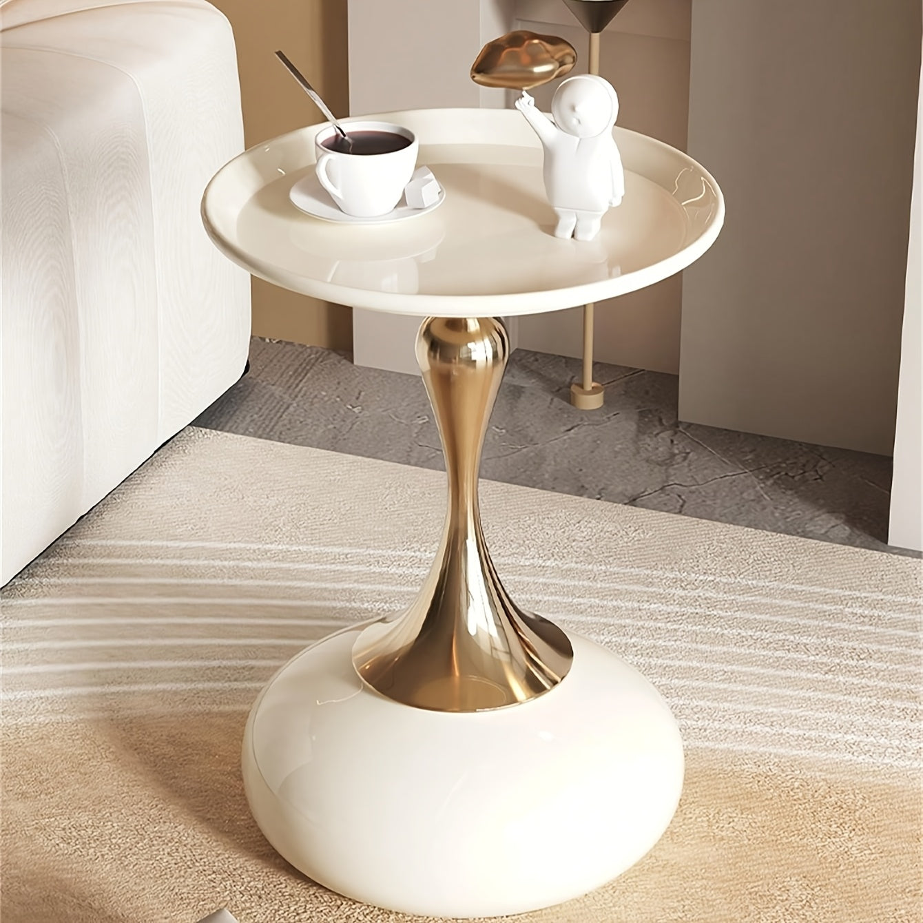 Ningqin Guld-Vit Sido Bord – Kompakt och Chic Design