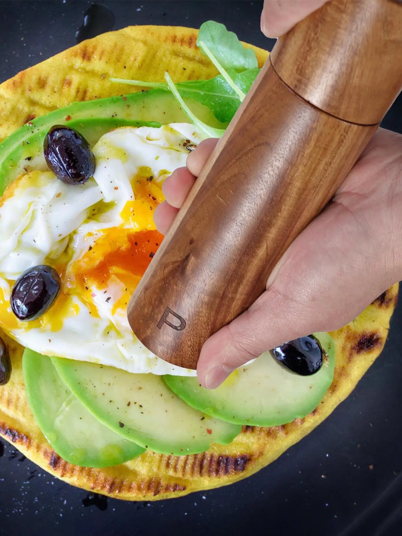 Lyxigt Set med Trä Salt- och Pepparkvarn med Bricka – WoodSpice