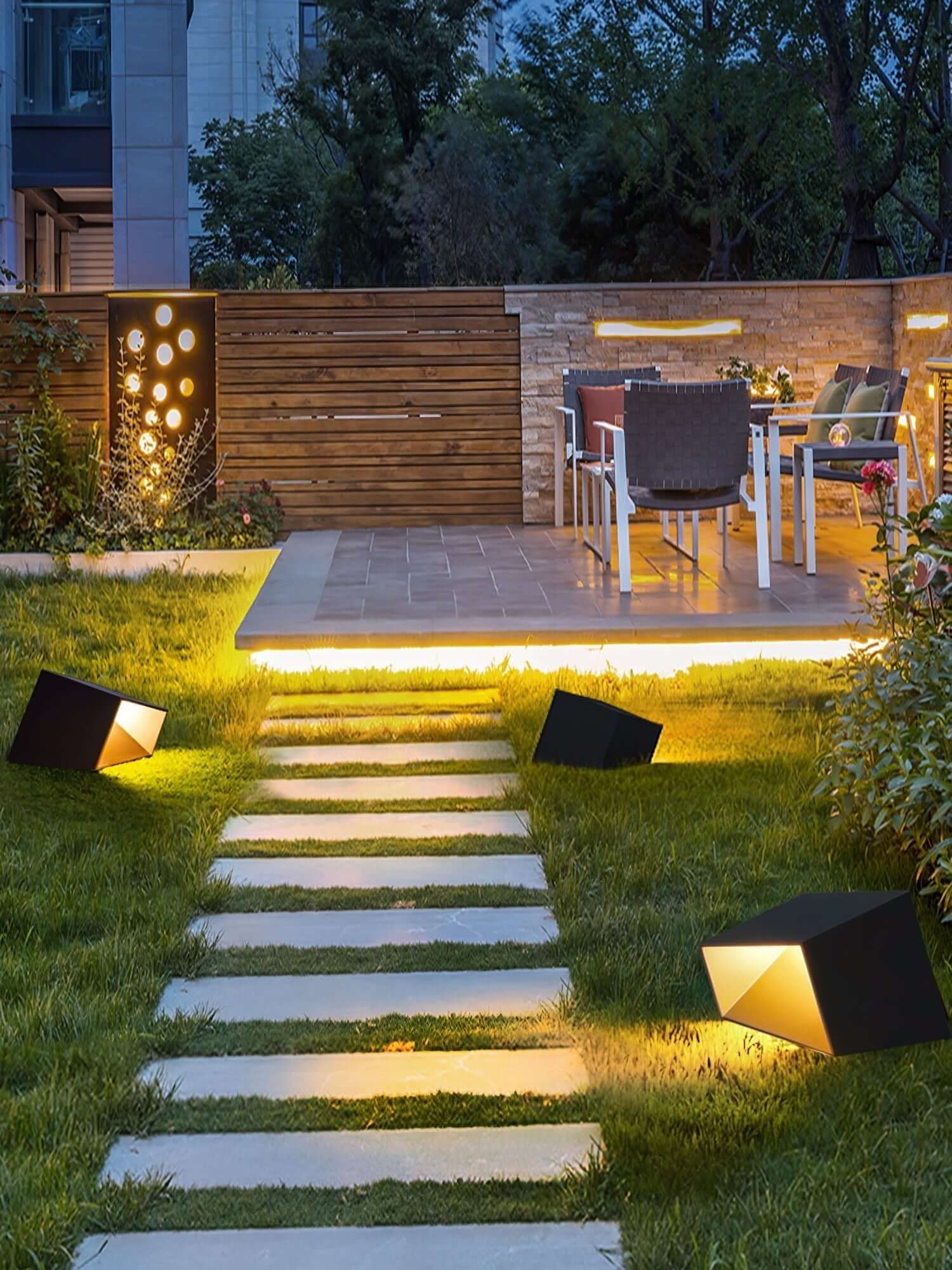 Kubusformad Trädgårdslampa på Solenergi