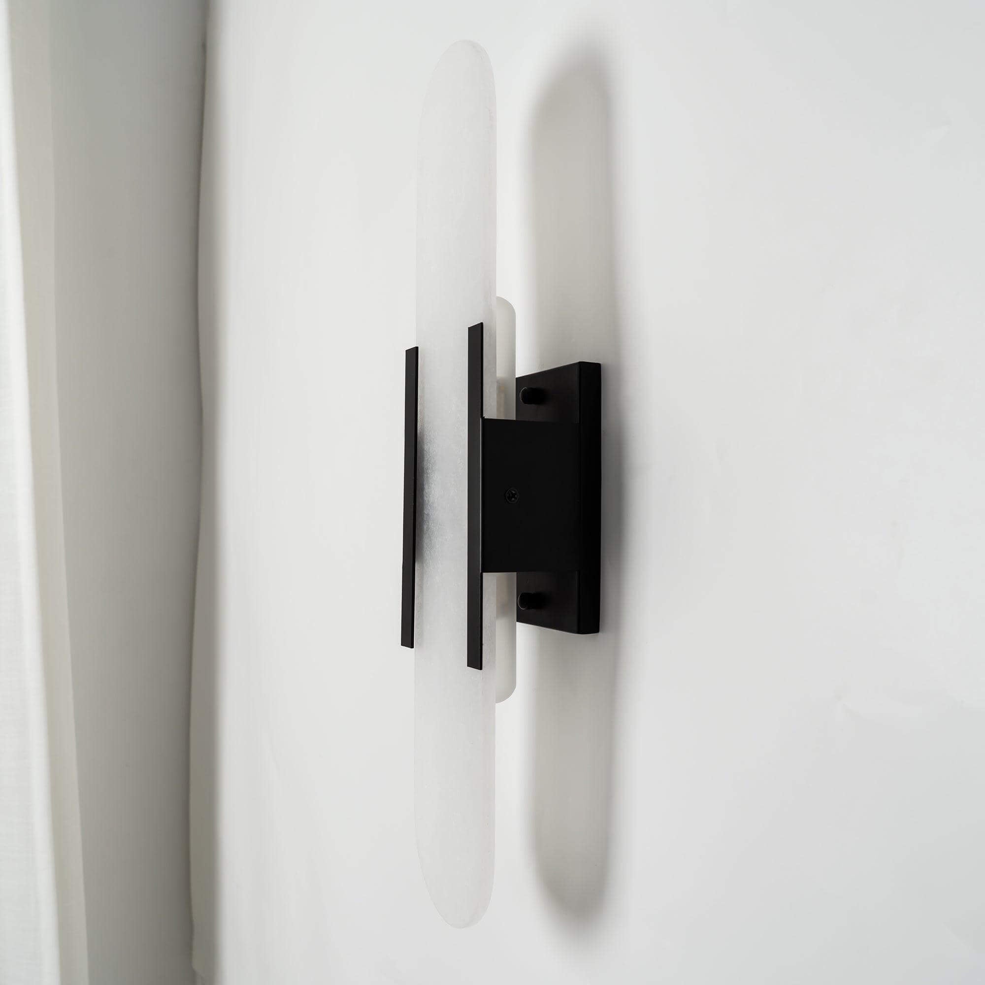 Modern Vägglampa - Alabaster & Metall