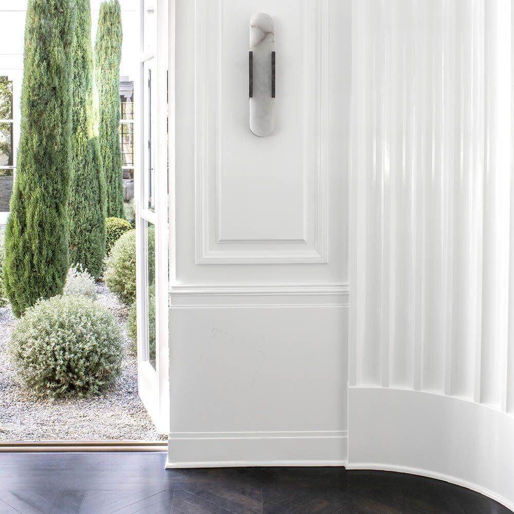 Modern Vägglampa - Alabaster & Metall