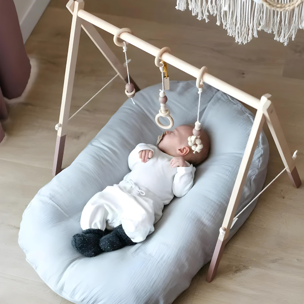 Mångsidigt Ortopediskt Babykudde – Mjuk & Andningsbar Stöd