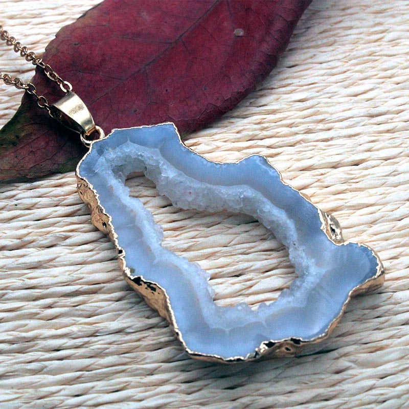 Naturlig Kristall Geode Hänge – Gaia