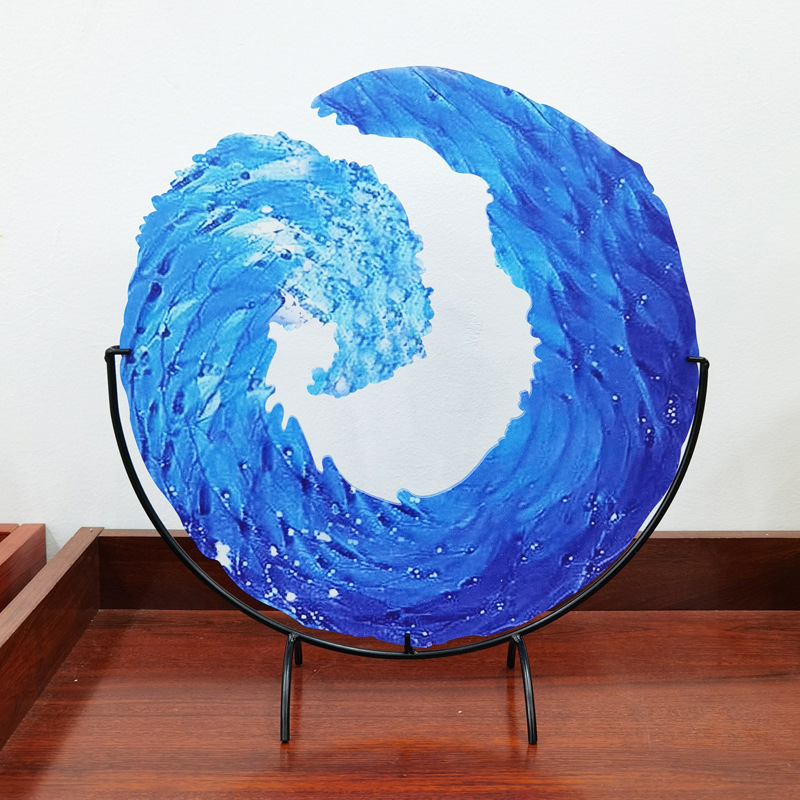 Glaskulptur av en havsvåg – AquaWave