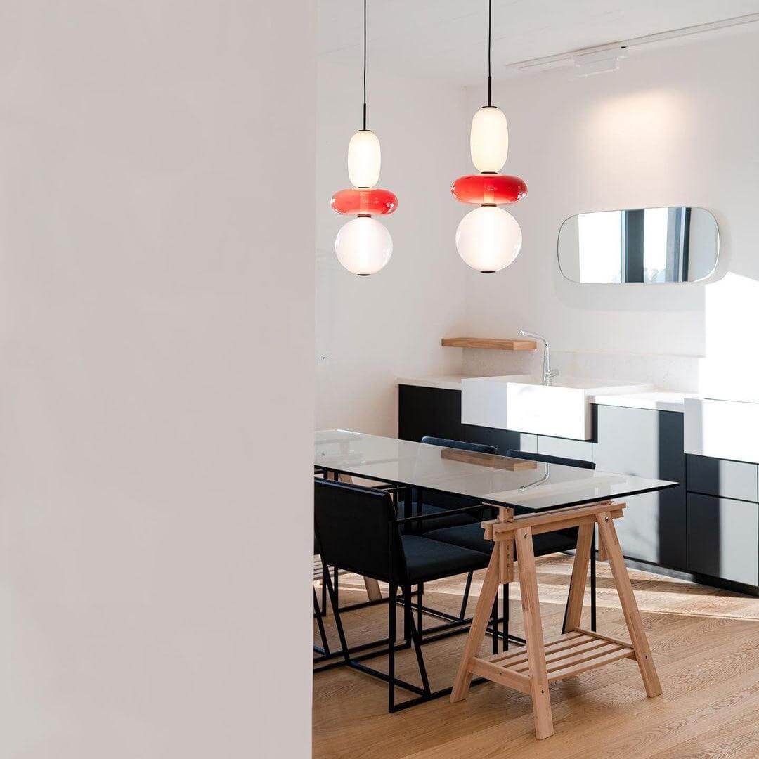 Modern Taklampa med Färgat Glas