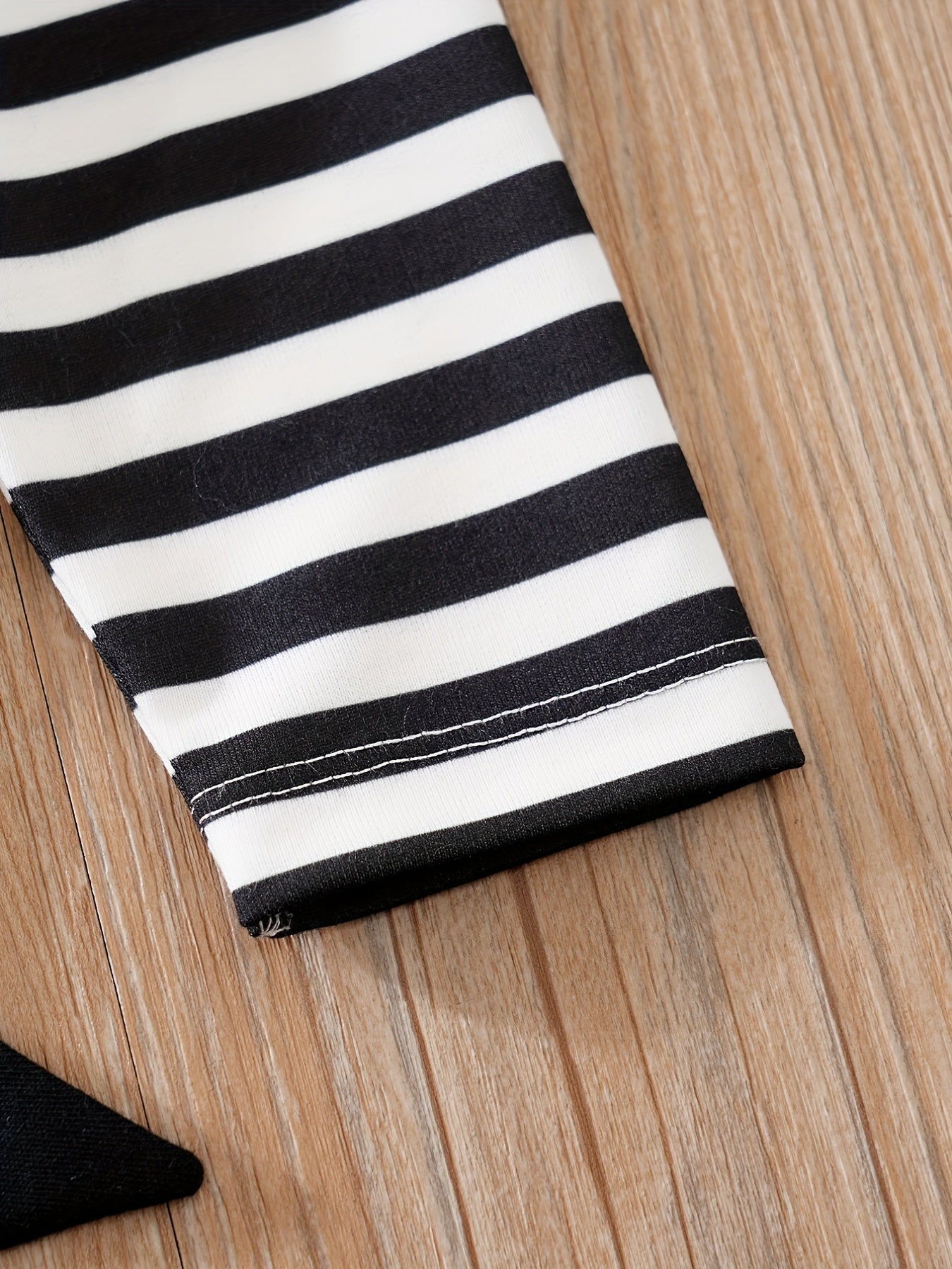 Söt Zebra Romper för Spädbarn – Perfekt för Utomhusäventyr på Våren och Hösten
