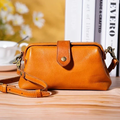 Bolso retro hecho a mano de cuero genuino