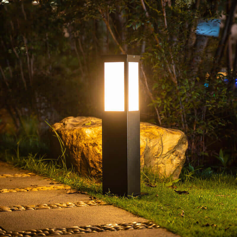 Modern Utomhuslampa - Fyrkantig LED Trädgårdslampa