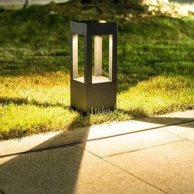 Trädgårdsgånglampa - Solenergi LED Utomhuslampa