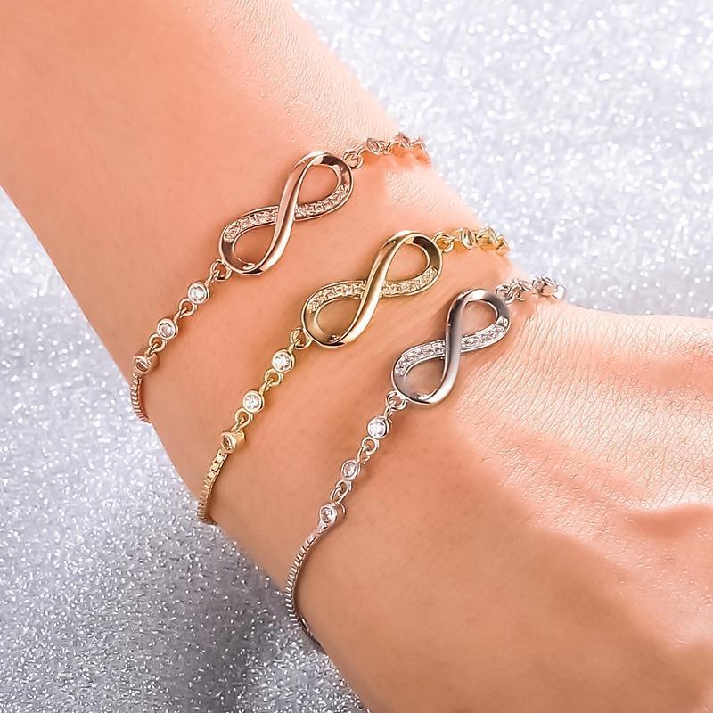 Stilren och Justerbar Infinity Armband – Nova