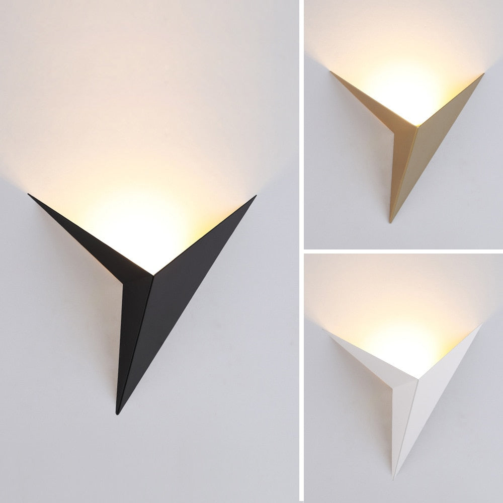 Modern Triangulär Vägglampa - TrigoLux