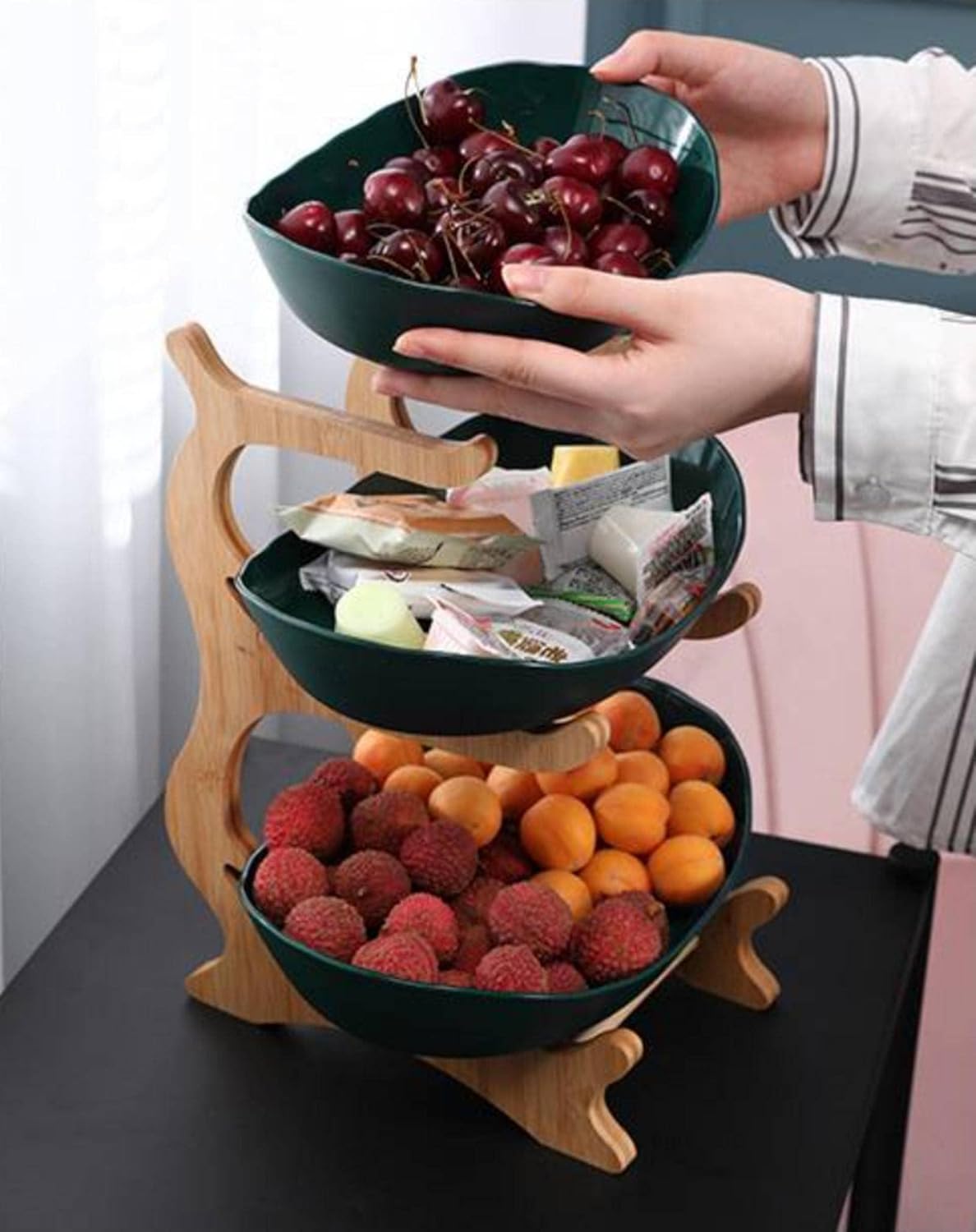 Stilren Metallfruktskål med 2 eller 3 Våningar – StackFruit