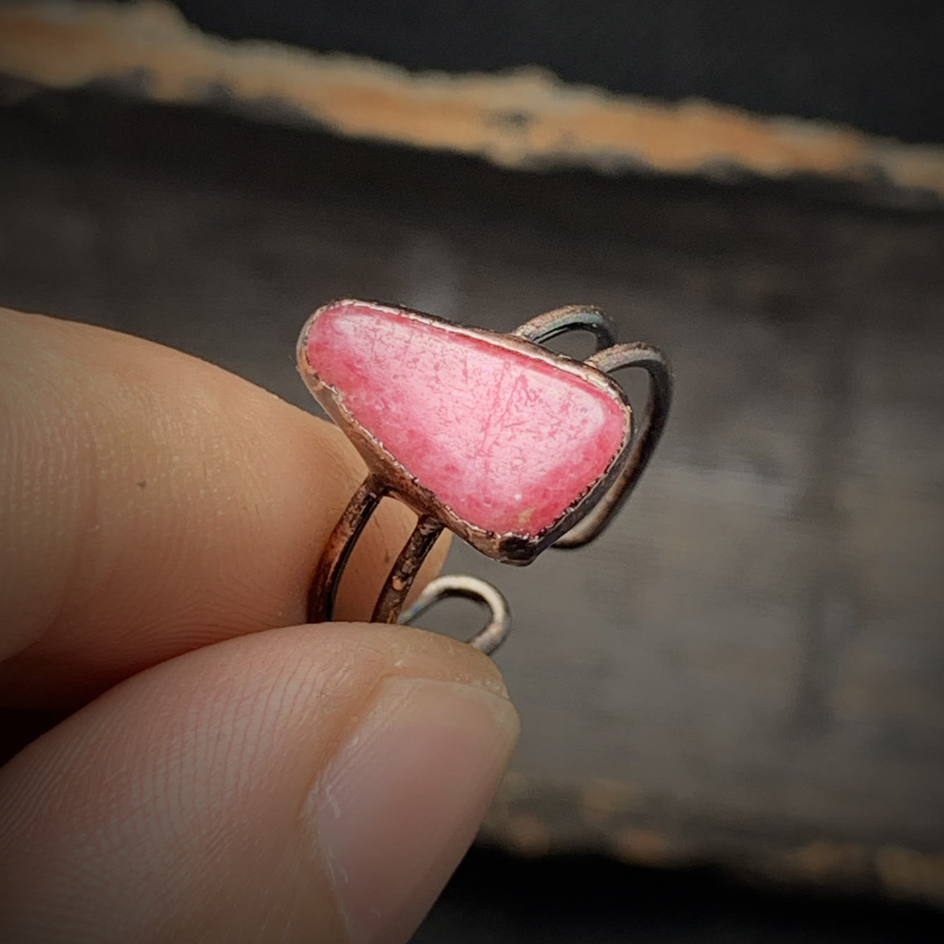 Naturlig råsten födelse ring – Selina