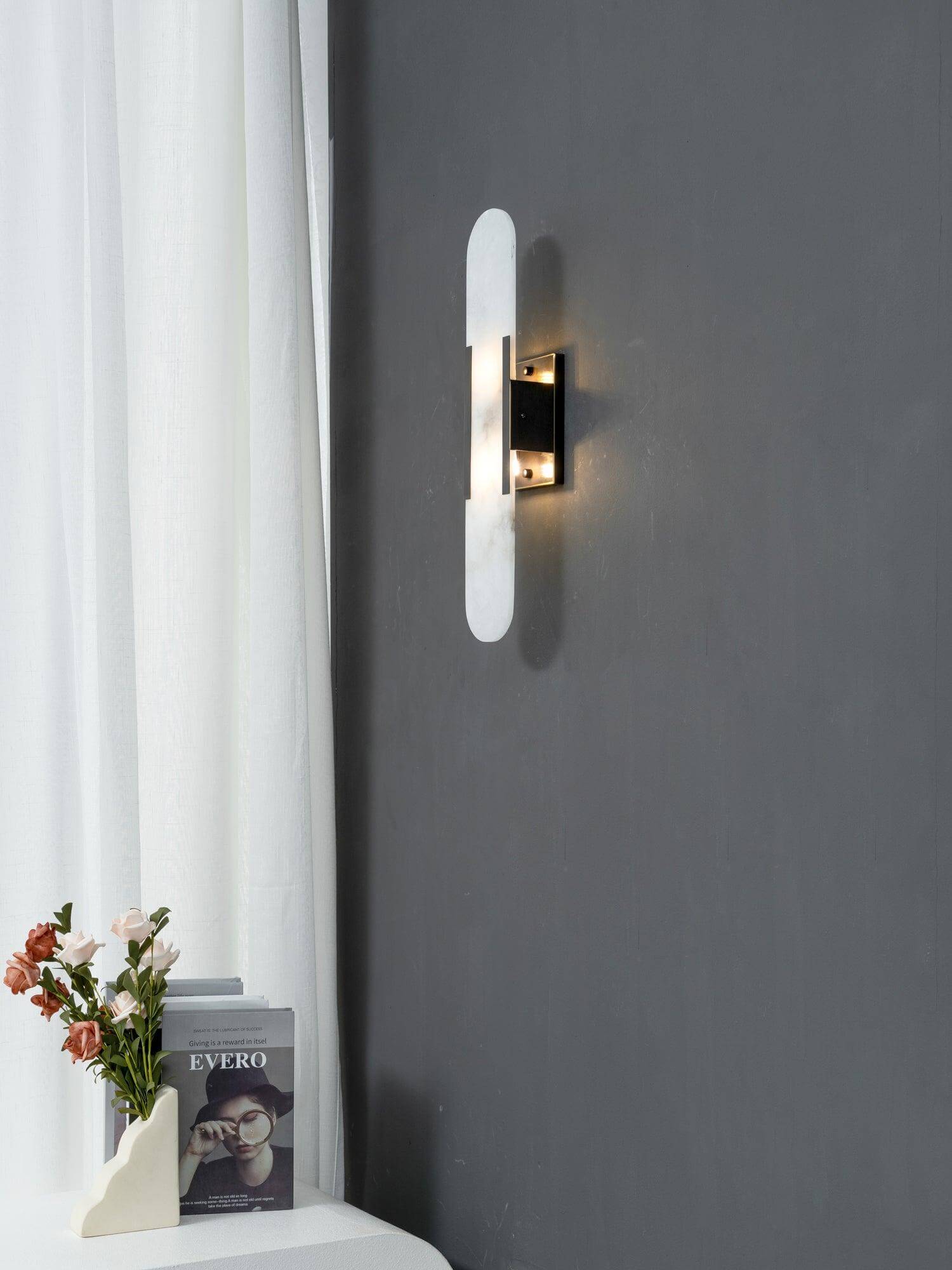 Modern Vägglampa - Alabaster & Metall
