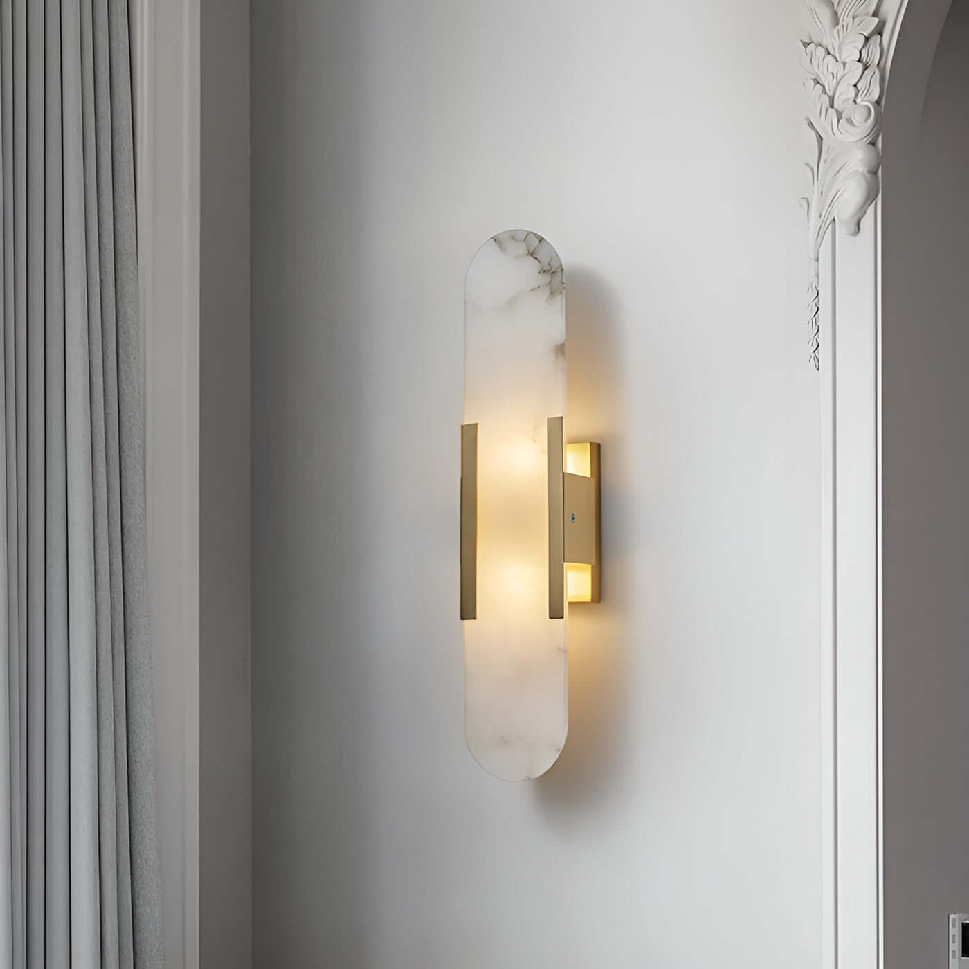 Modern Vägglampa - Alabaster & Metall