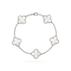 Lana Charm Klöver Armband - Elegant Lyckosmycke