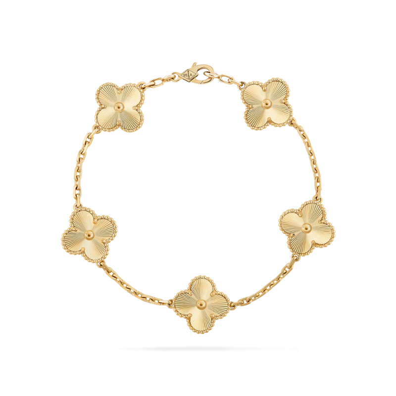 LuxeAura Armband - Raffinerad Elegans och Tidlös Charm