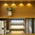 Kabellose LED-Lampe mit Bewegungssensor – Wiederaufladbar & Verstellbar (3 Farben)