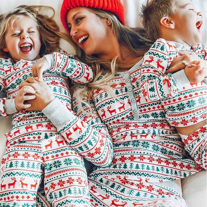 Familjens Julpyjamas | Bekväm och Stilig för Alla