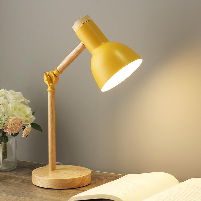 Träskandinavisk Bordslampa - LumiNord