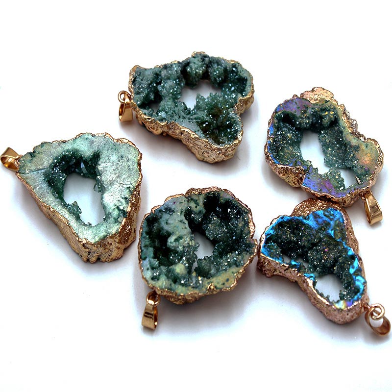 Naturlig Kristall Geode Hänge – Gaia