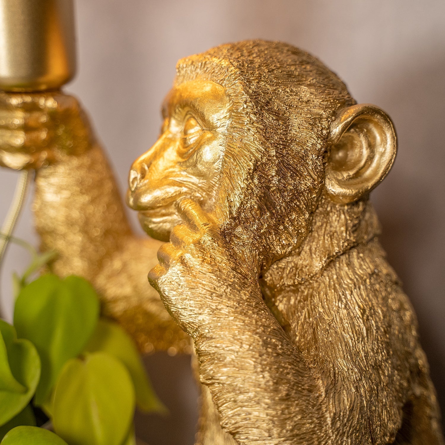 Lyxig Golden Monkey Bordslampa – GoldenChimp