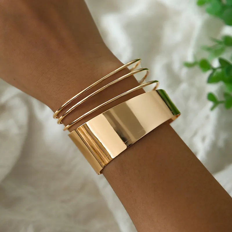 Klassiskt Guld Vintage Armband - Amara