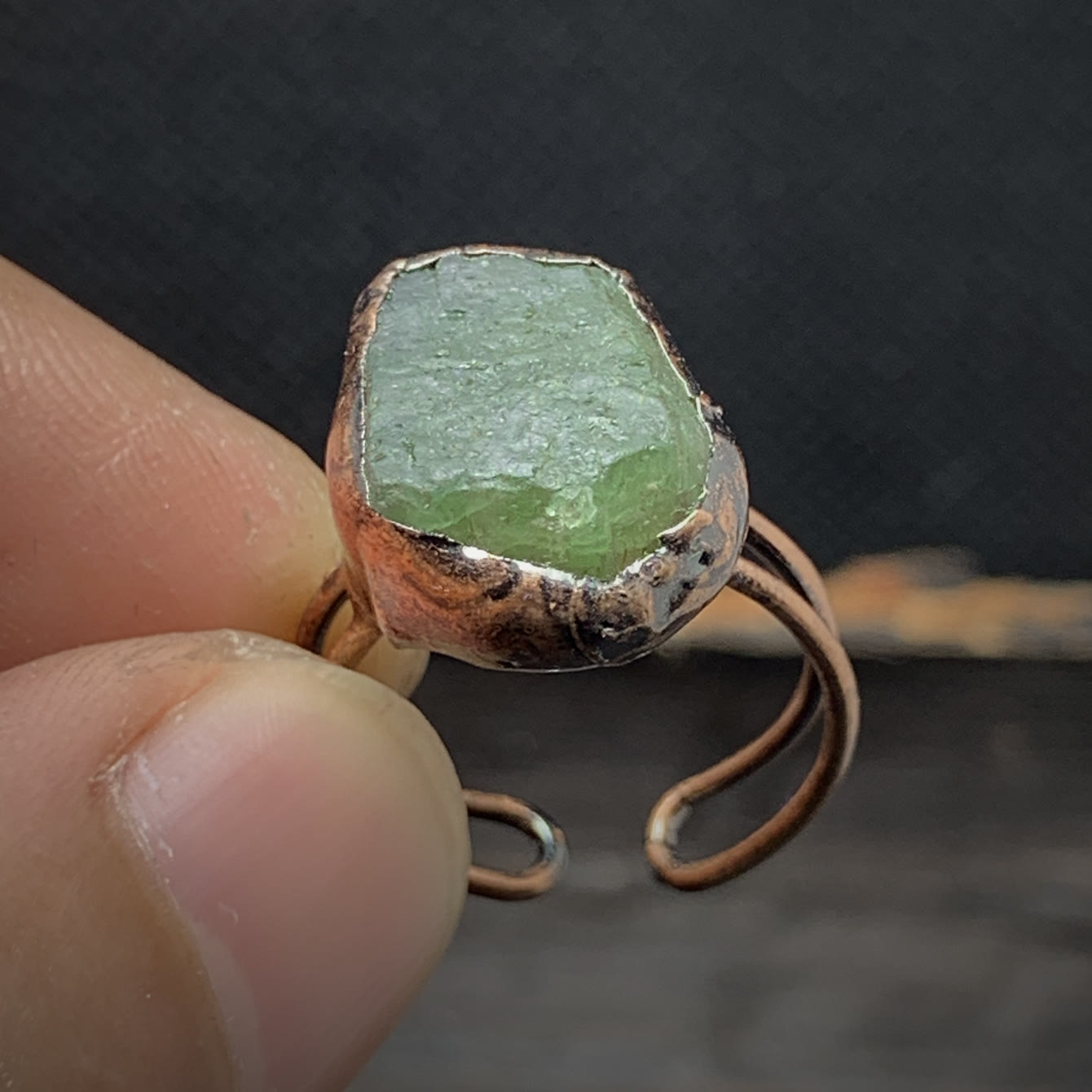 Naturlig råsten födelse ring – Selina