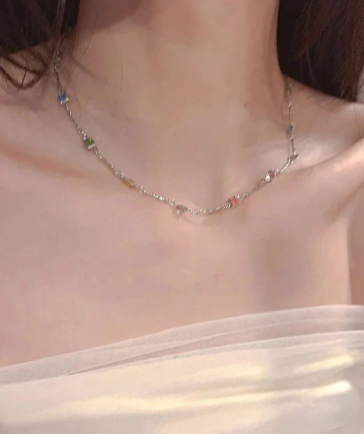 Fint Guld/Silver Halsband med Färgglada Stenar – Ivy