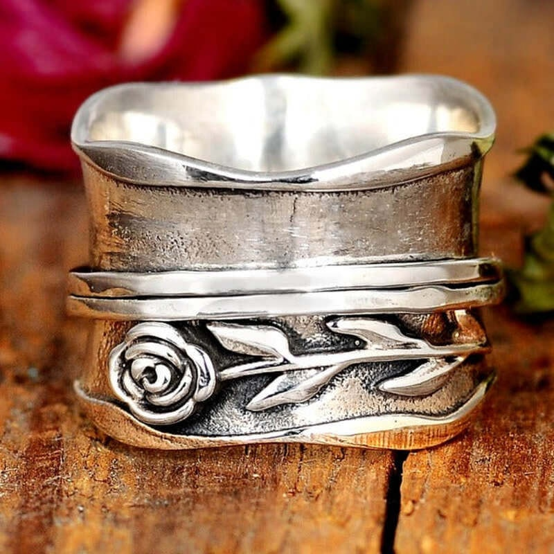 Handgjord Silverring med Blommotiv - Lila