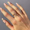 JewelEngrave | Elegant ring med dina initialer, för att bevara minnena levande