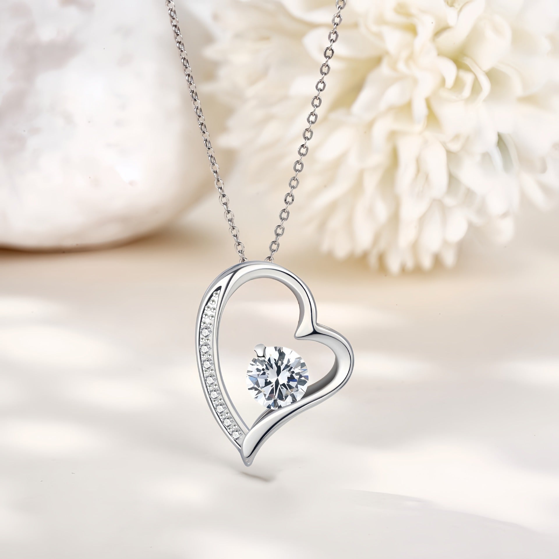 TimelessLove Halsband | Hjärta Form | Elegant Zirkonia Design