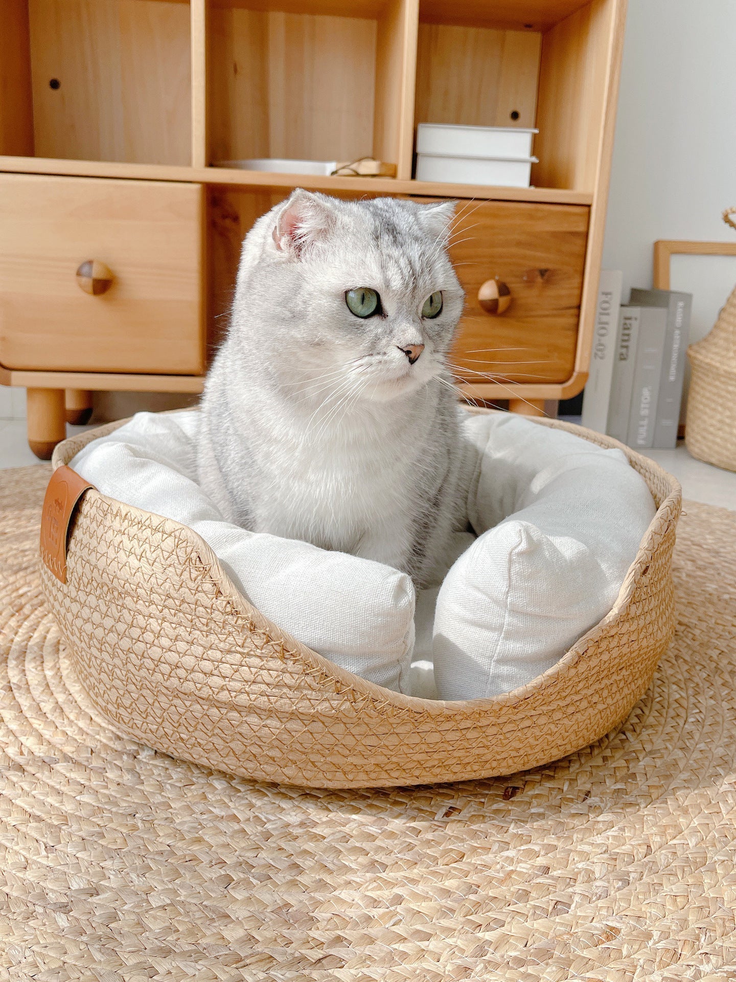 Handgjord, Bekväm Kattbädd – LuxeSnooze