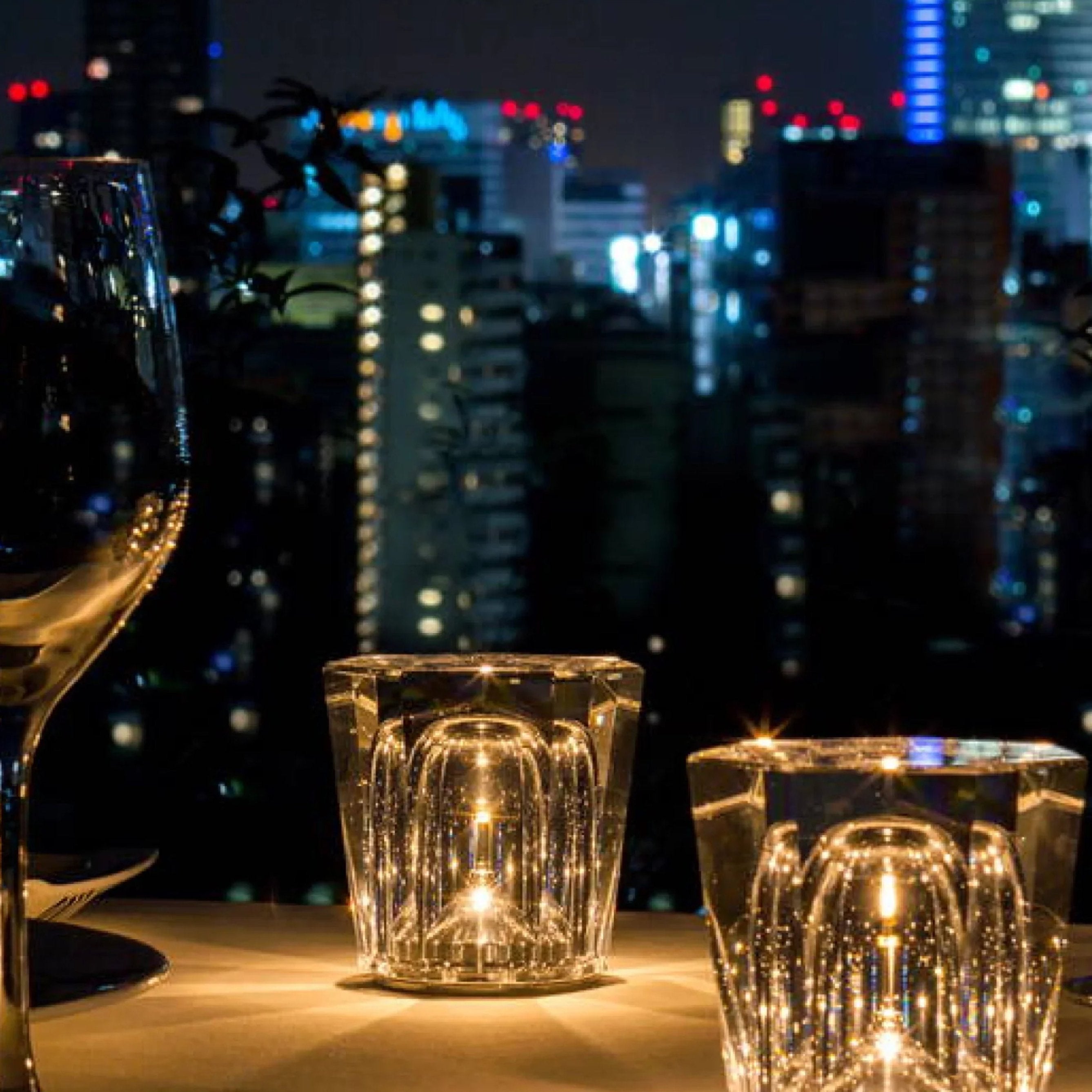 Lyxig Uppladdningsbar Diamantkristall Bordslampa – Lumière Diamant