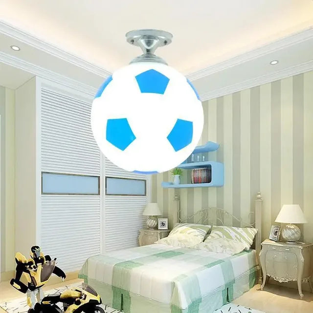 Lekfull Fotboll Taklampa – GoalBright