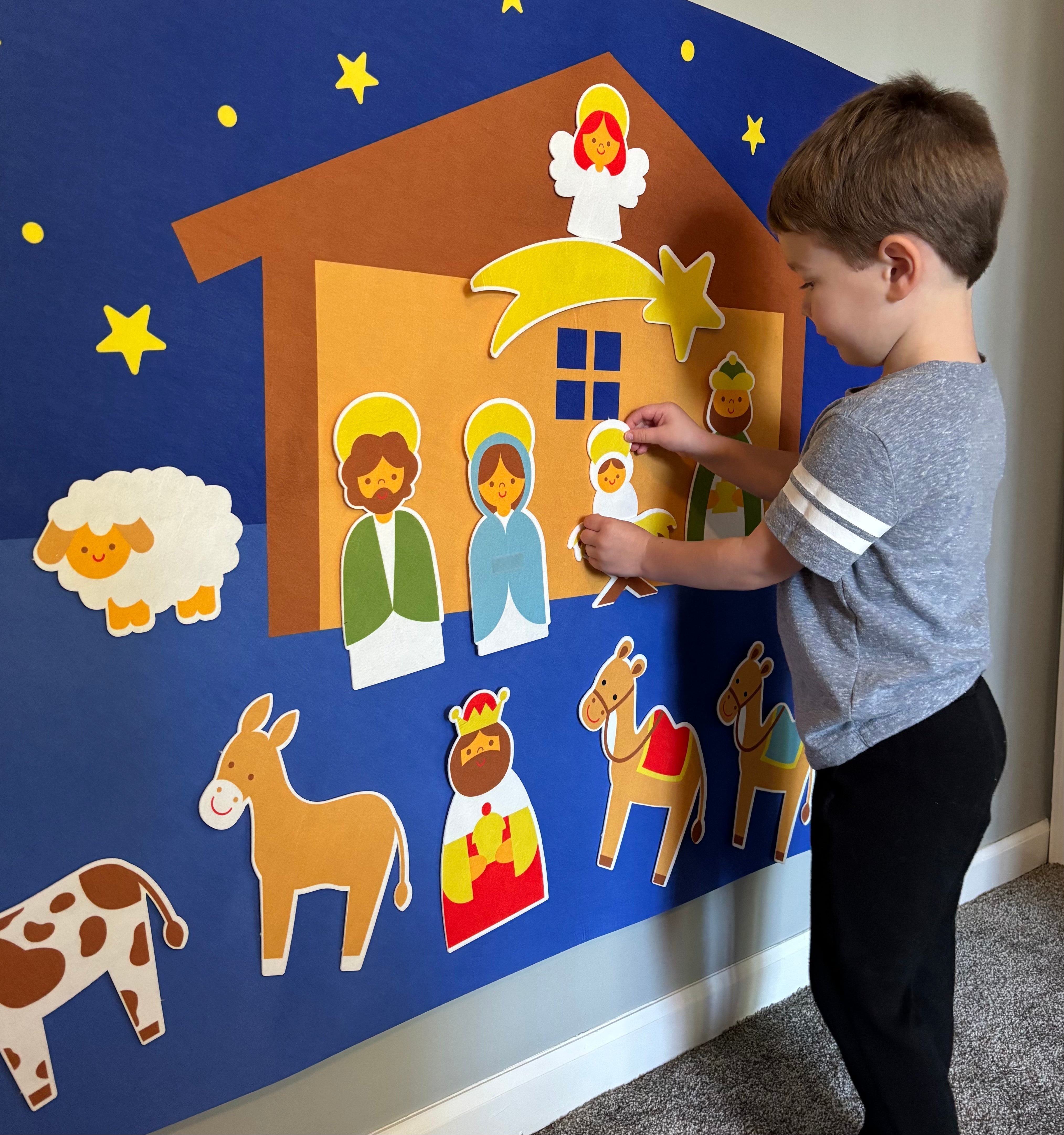 Filtat Vinterjulkrubba för Delad Glädje och Tradition – KinderKerst