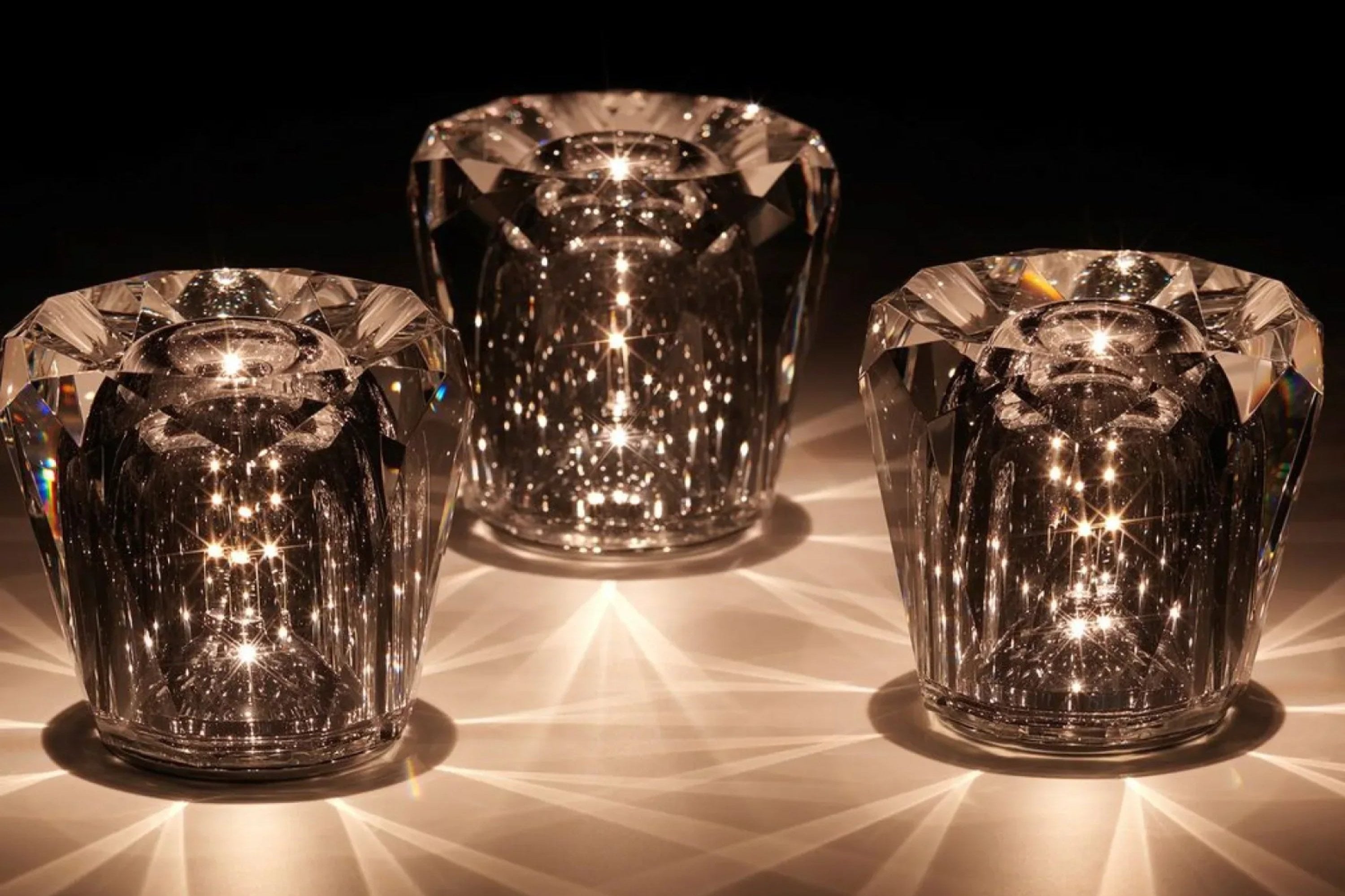 Lyxig Uppladdningsbar Diamantkristall Bordslampa – Lumière Diamant
