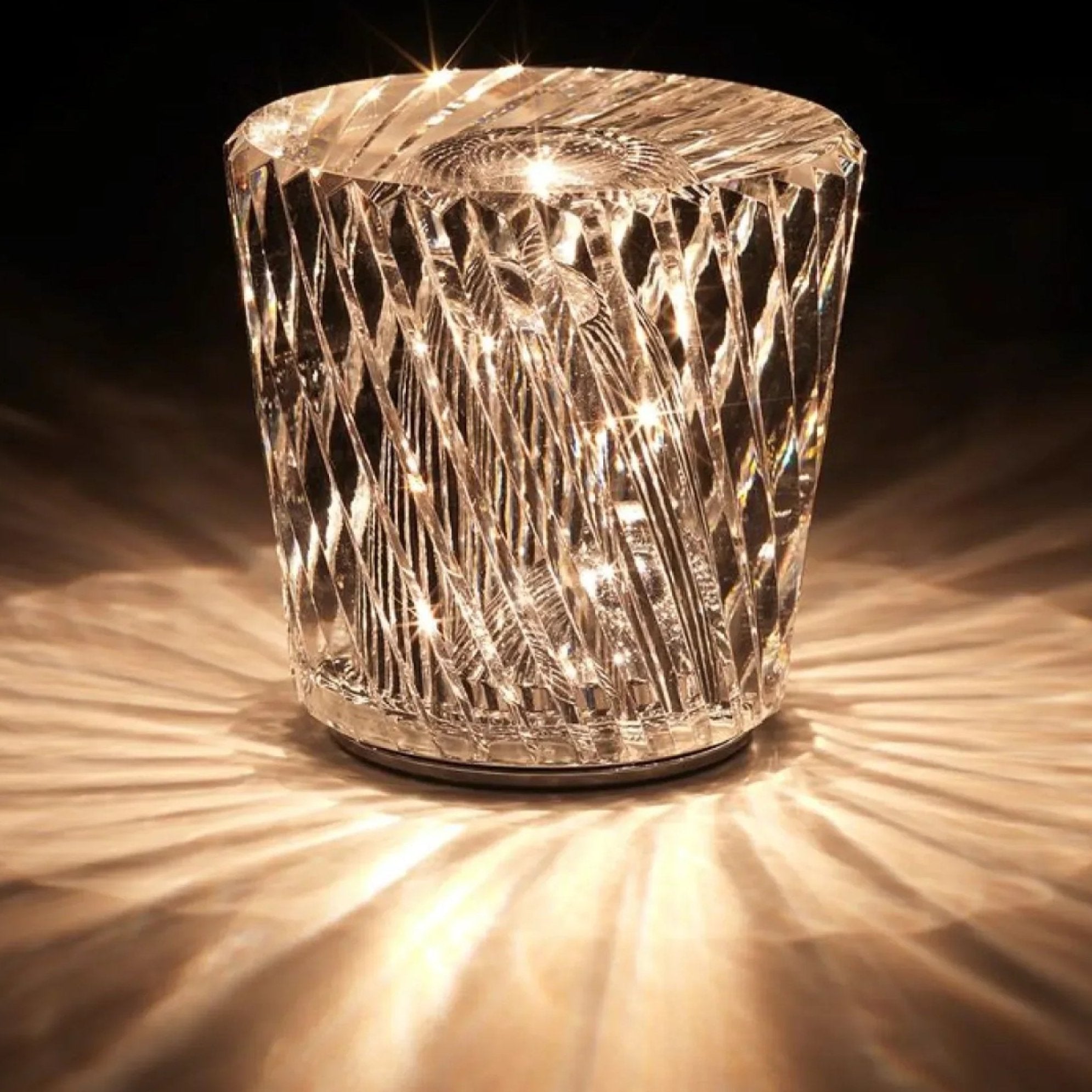 Lyxig Uppladdningsbar Diamantkristall Bordslampa – Lumière Diamant