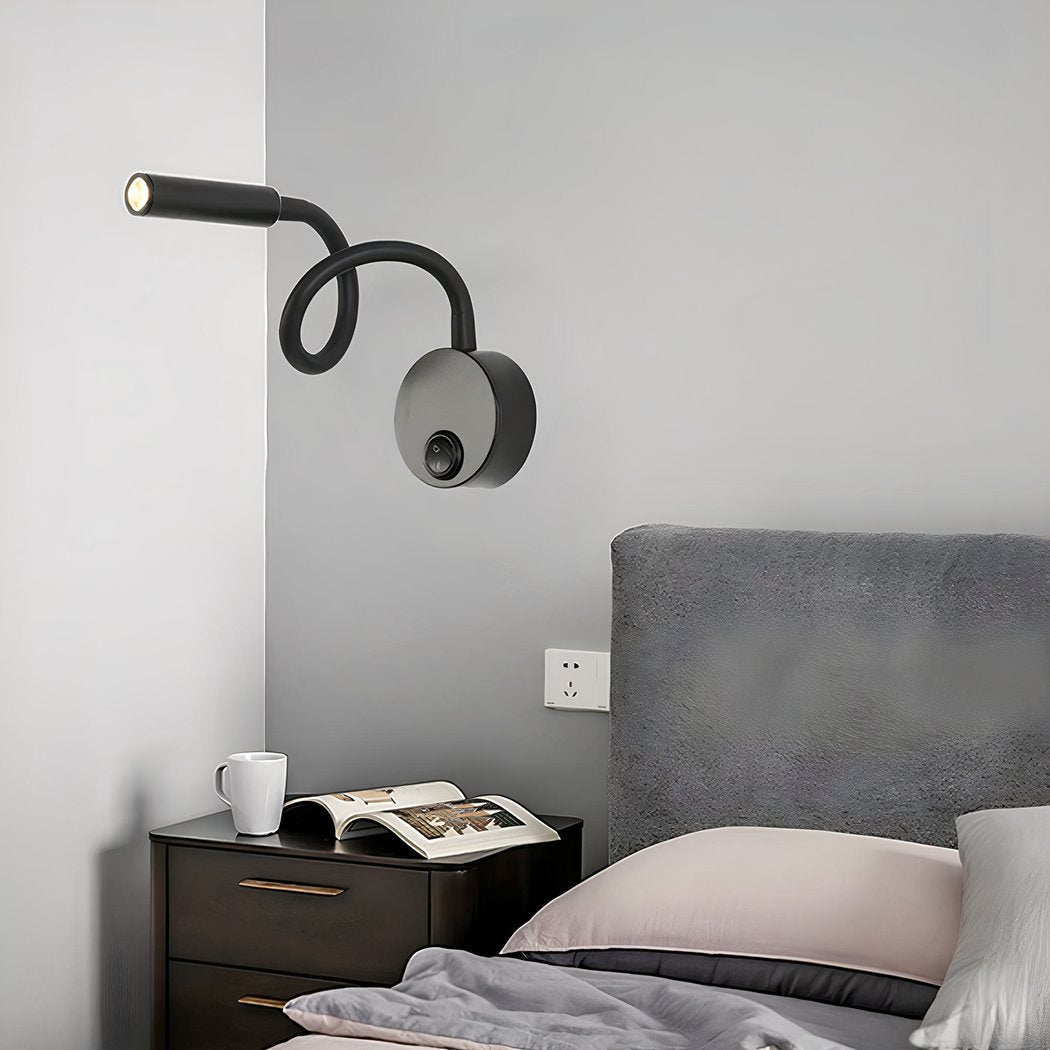 Flexibel Vägglampa för Läsning med Strömbrytare – Justerbart Ljus för den Perfekta Leseupplevelsen