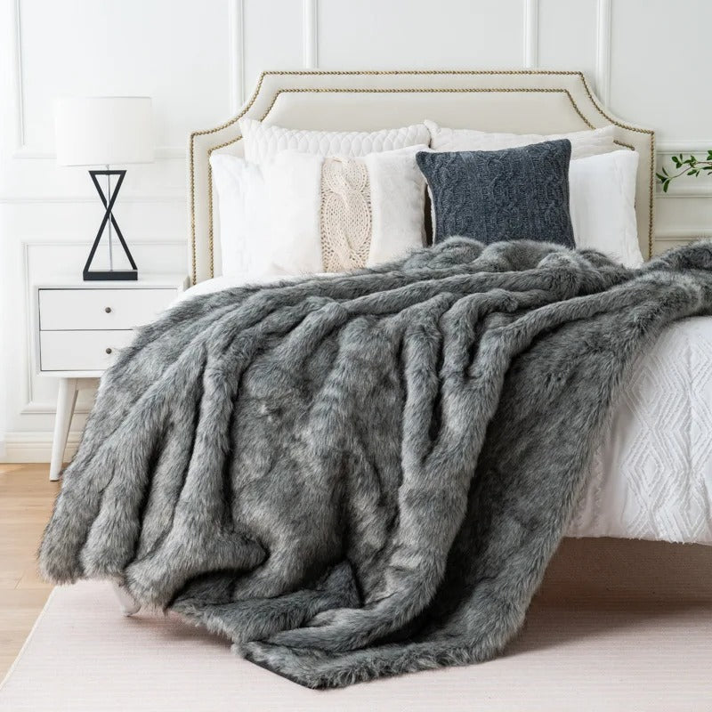 Luxe Imitationspälsfilt - Värme & Stil för Ditt Hem