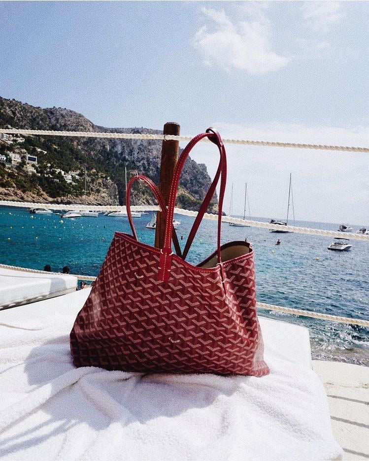 Lyxig Shopper Bag | Stilig och Rymlig | Bordeaux