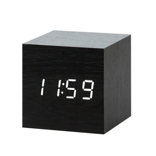 Minimalistisk Digital LED Väckarklocka med Röststyrning