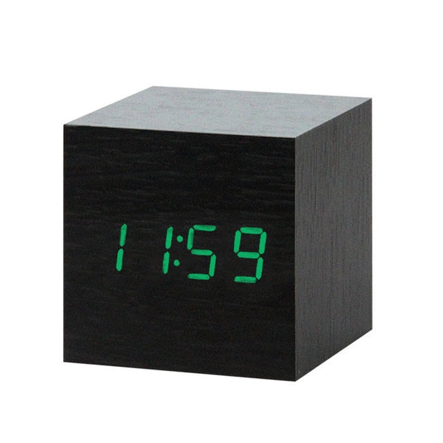 Minimalistisk Digital LED Väckarklocka med Röststyrning