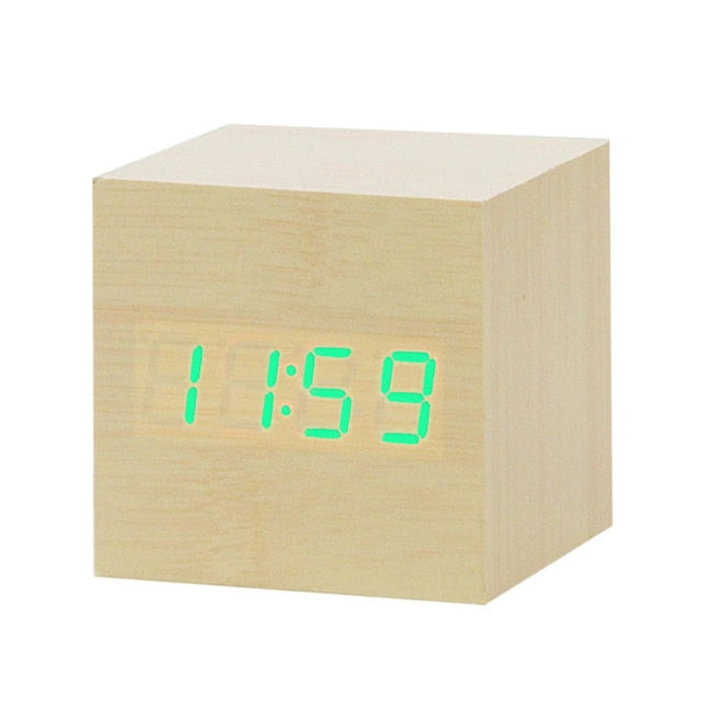 Minimalistisk Digital LED Väckarklocka med Röststyrning