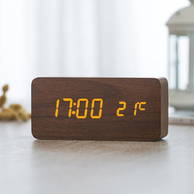 Minimalistisk Digital LED Väckarklocka med Röststyrning