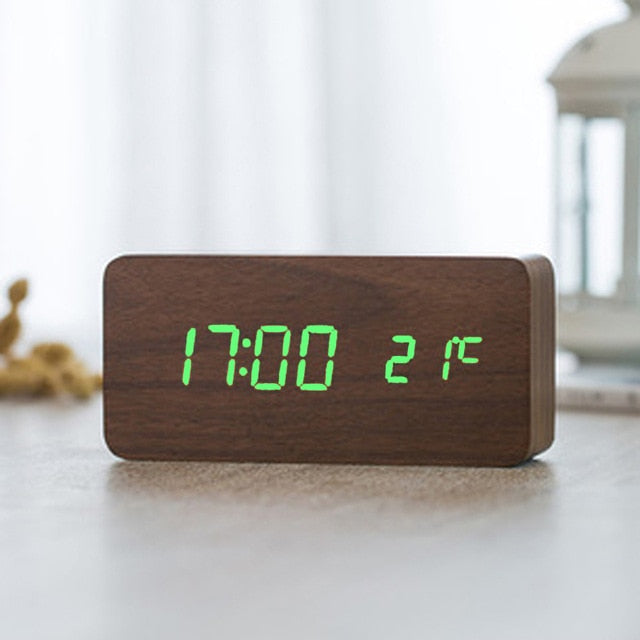 Minimalistisk Digital LED Väckarklocka med Röststyrning