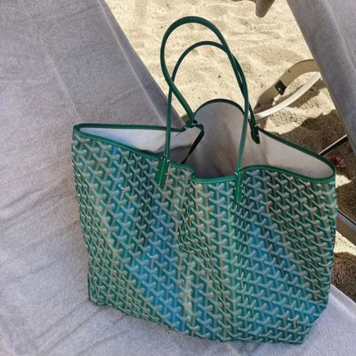 Stilren modern väska | Flera färger