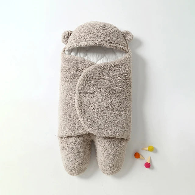 SnuggleBear™ Inslagningsfilt - Ultimat Komfort